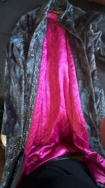 Vintage GUESS Women's Black & Gray Snakeskin Print Quilted Lined Coat